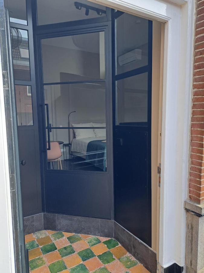 Bij Ons In Harlingen Apartment Bagian luar foto