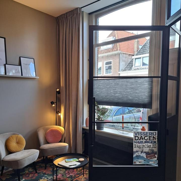 Bij Ons In Harlingen Apartment Bagian luar foto