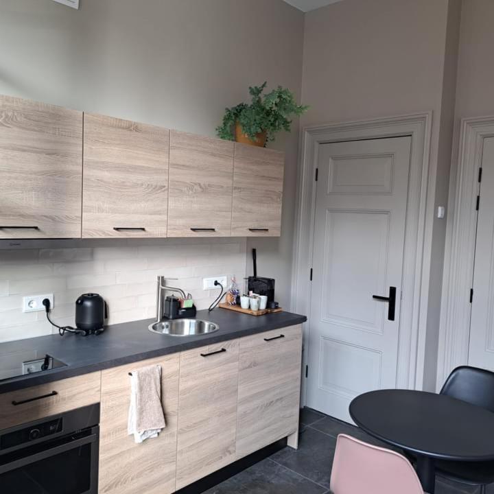 Bij Ons In Harlingen Apartment Bagian luar foto